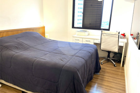 Apartamento à venda com 3 suítes em Campo Belo, São Paulo, SP