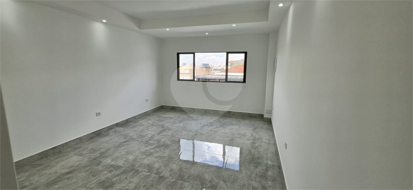 Sobrado à venda com 3 quartos, sendo 1 suíte, em Vila Bonilha, São Paulo, SP