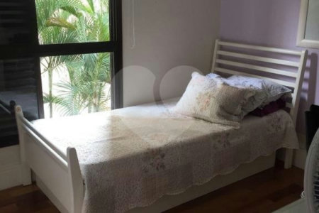 Apartamento à venda com 3 suítes em Vila Mascote, São Paulo, SP