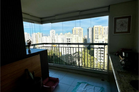Apartamento à venda com 3 quartos, sendo 1 suíte, em Parque Reboucas, São Paulo, SP