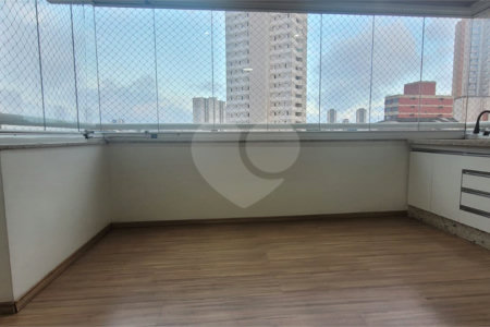 Apartamento à venda com 3 suítes no Centro, Santo André, SP