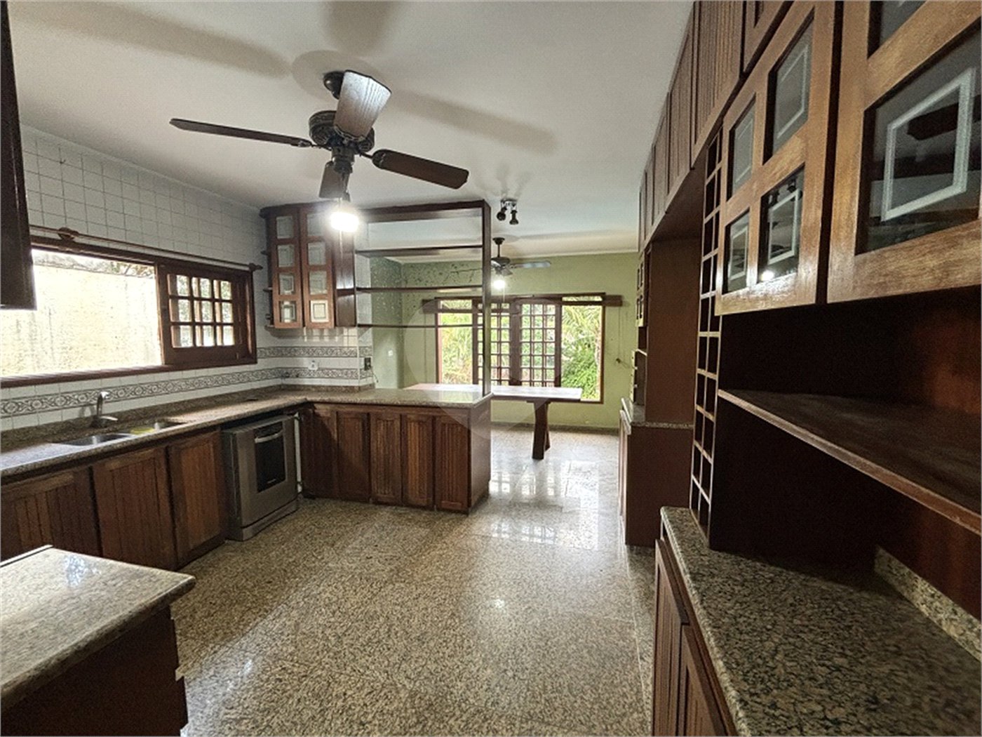 Casa à venda com 4 suítes em Tremembé, São Paulo, SP