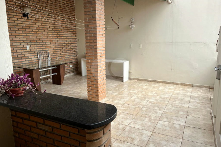 Casa à venda com 2 suítes em Santana, São Paulo, SP