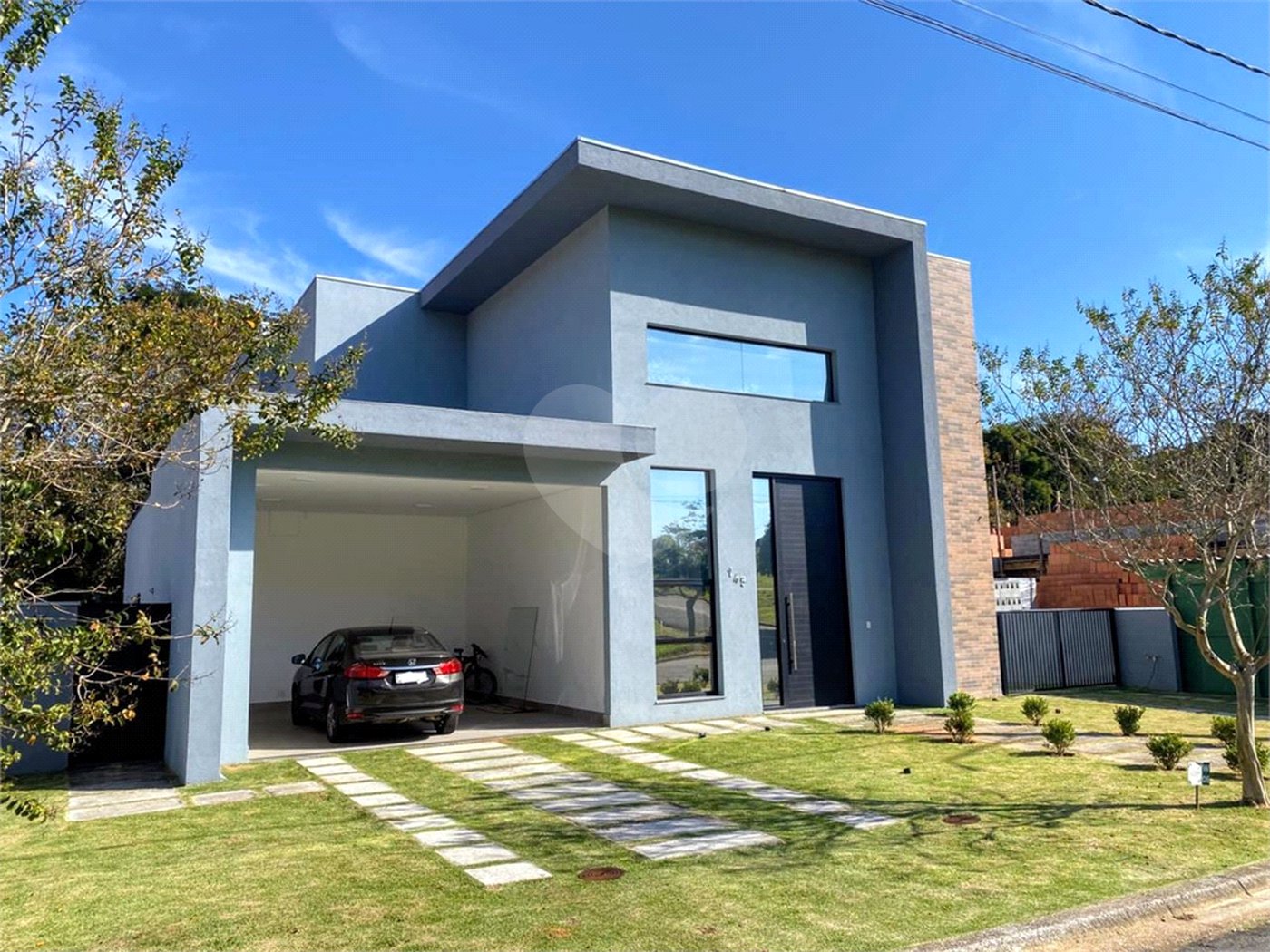 Casa à venda ou para alugar com 4 suítes no Centro, Jambeiro, SP
