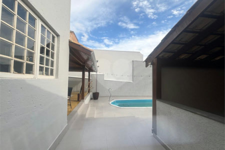 Casa à venda com 3 quartos, sendo 1 suíte, no condomínio Ibiti do Paço, Sorocaba - SP
