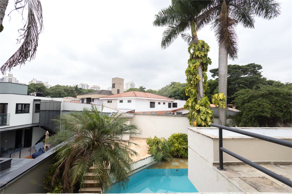 Casa à venda com 4 suítes em Alto da Lapa, São Paulo, SP