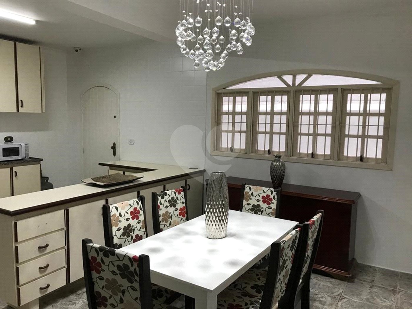 Sobrado à venda com 3 quartos, sendo 1 suíte, em Jardim Mauá, Mauá, SP