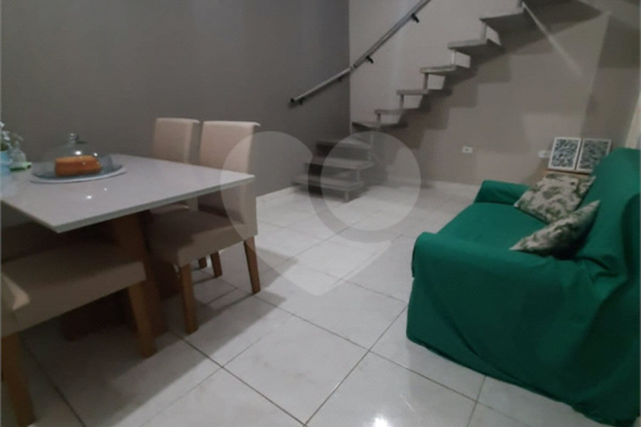 Sobrado à venda com 4 quartos, sendo 1 suíte, em Tremembé, São Paulo, SP