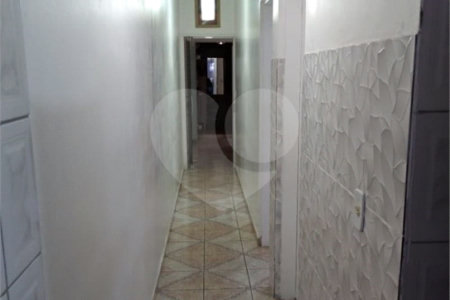 Casa à venda com 4 quartos, sendo 1 suíte, em Cidade Kemel, Poá, SP