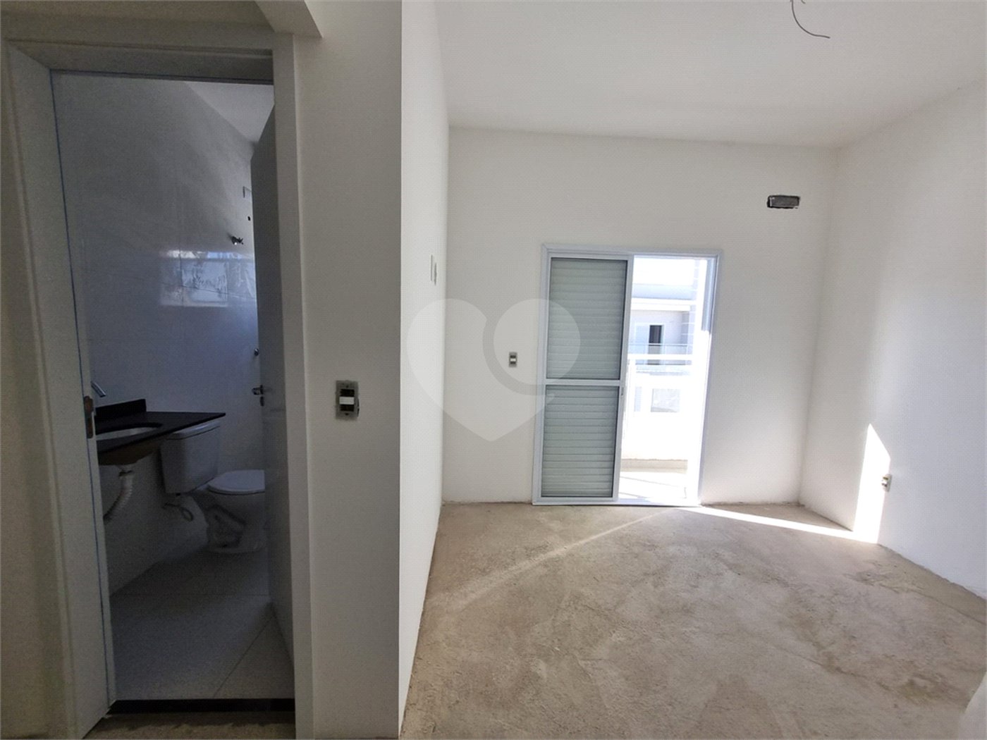 Casa à venda com 2 suítes no condomínio Residencial Américo Figueiredo, Sorocaba - SP
