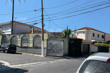 Casa Térrea à venda com 4 quartos, sendo 1 suíte, em Água Fria, São Paulo, SP