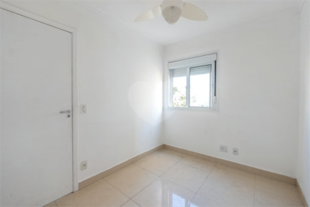 Apartamento à venda com 3 quartos, sendo 1 suíte, em Jardim Parque Morumbi, São Paulo, SP