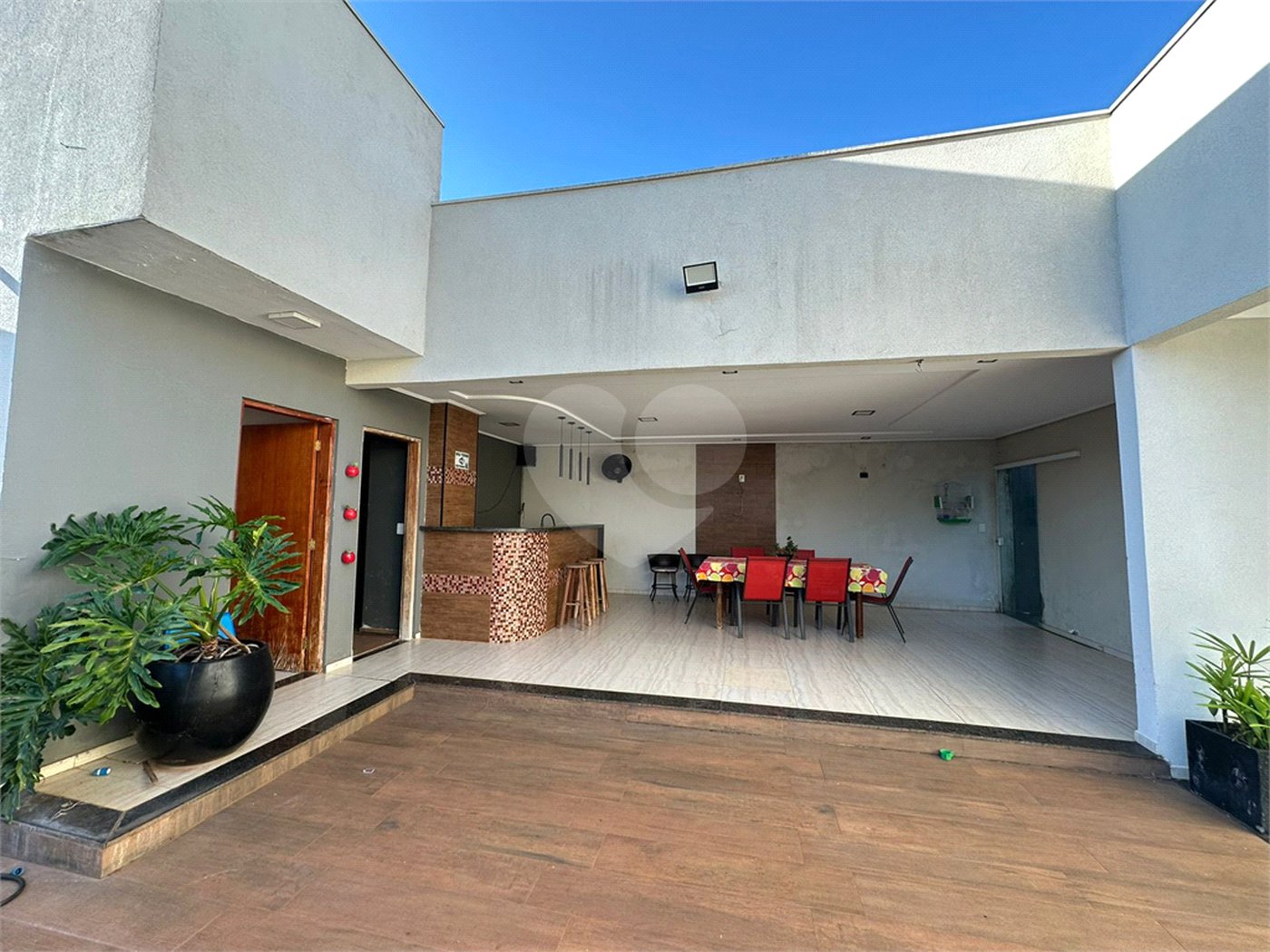 Casa à venda com 3 suítes em Cidade Jardim, Araraquara, SP