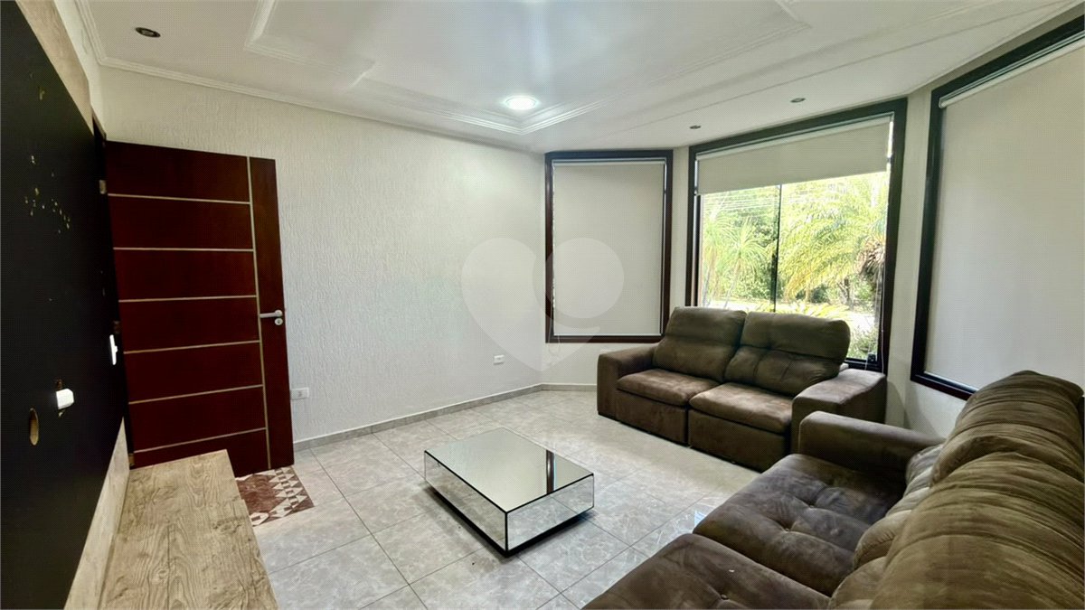 Casa à venda com 4 suítes no condomínio Parque Village Castelo, Itu - SP