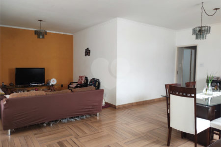 Sobrado à venda com 4 quartos, sendo 1 suíte, em Jardim São Paulo(zona Norte), São Paulo, SP