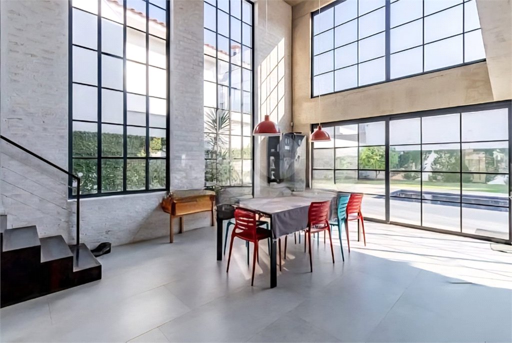 Casa à venda com 4 quartos, sendo 3 suítes, em Alto da Lapa, São Paulo, SP