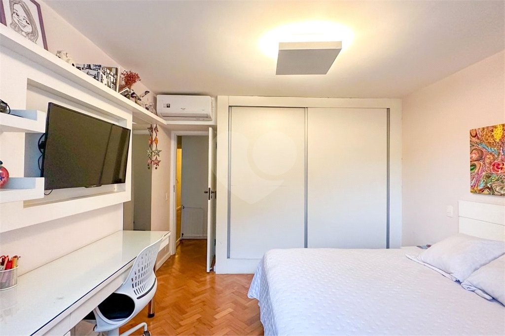 Cobertura à venda com 7 quartos, sendo 3 suítes,  em Lagoa, Rio de Janeiro, RJ