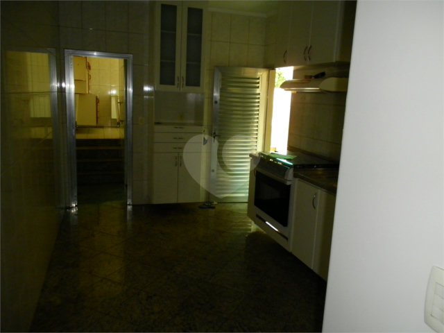 Sobrado à venda com 4 quartos em Vila Maria, São Paulo, SP