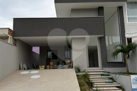 Casa à venda com 3 quartos, sendo 1 suíte, no condomínio Grand Park, Rio de Janeiro - RJ