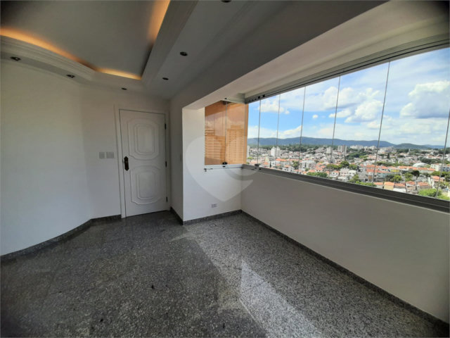 Apartamento à venda com 3 quartos, sendo 1 suíte,  em Santana, São Paulo, SP