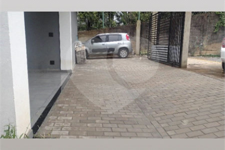 Casa à venda com 3 quartos, sendo 1 suíte, em Prinstrop, Gramado, RS