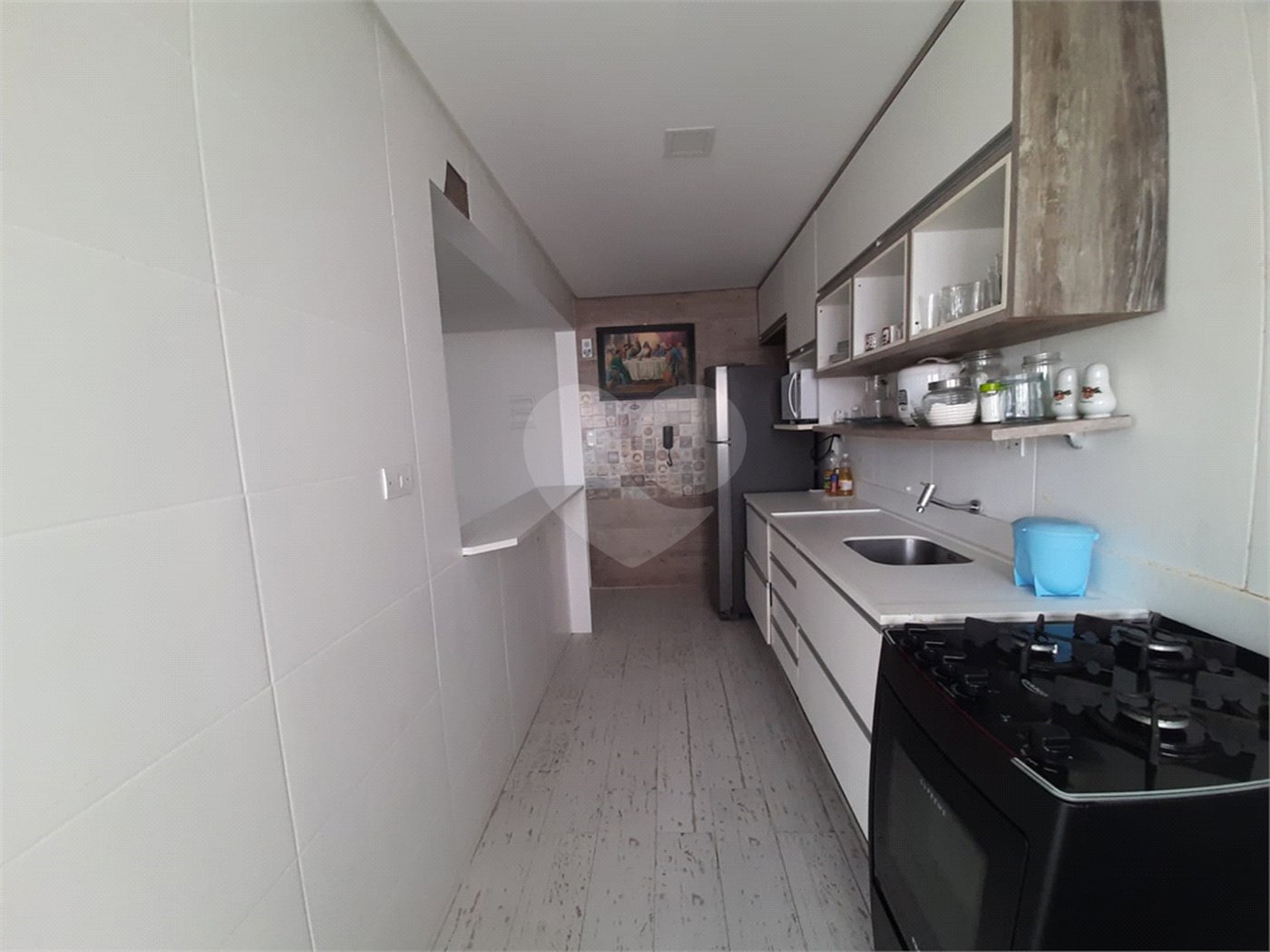 Apartamento à venda com 2 quartos, sendo 1 suíte,  no Centro, Mongaguá, SP