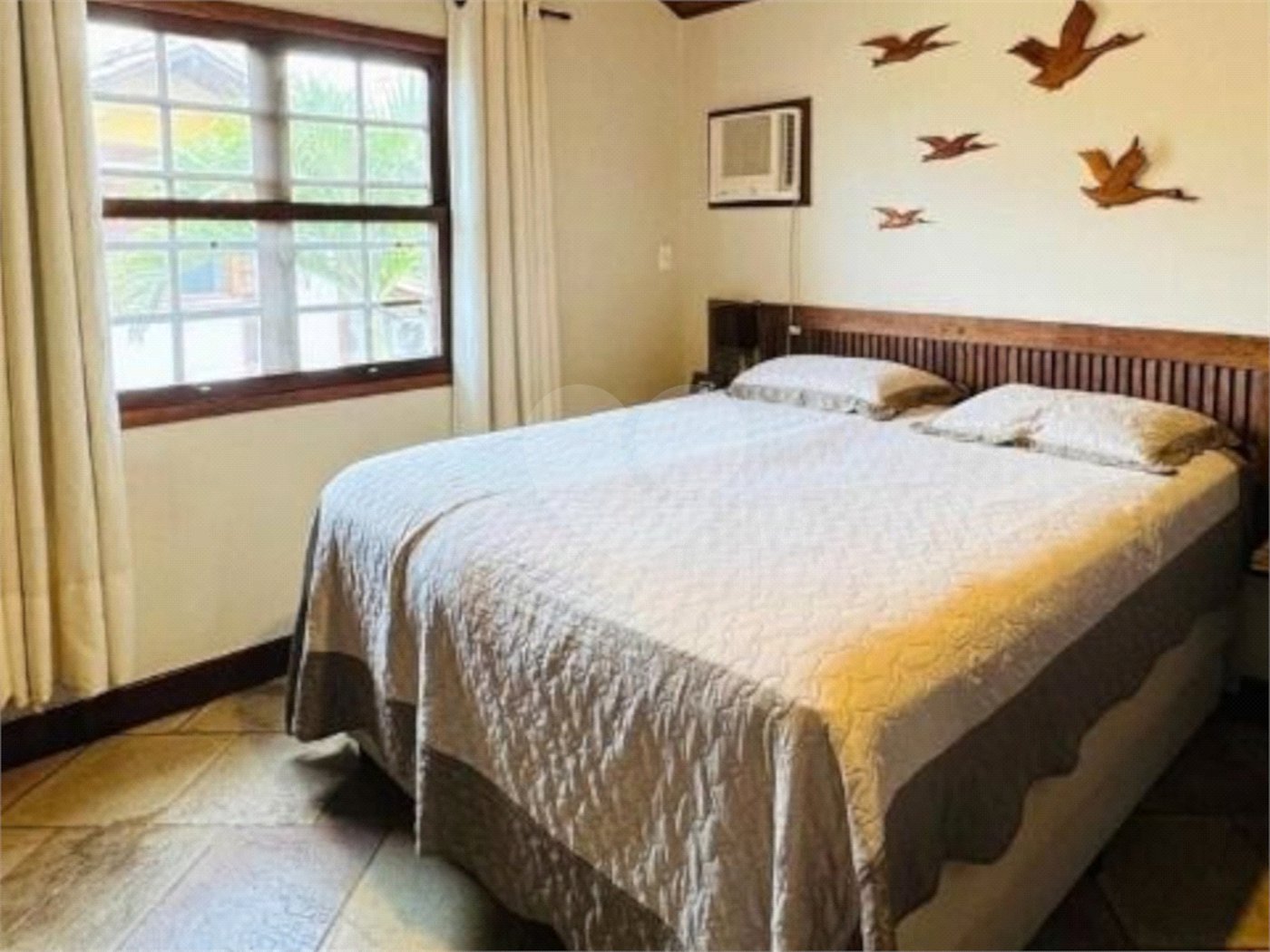 Casa em condomínio à venda com 3 quartos, sendo 2 suítes,  em Manguinhos, Armação dos Búzios, RJ