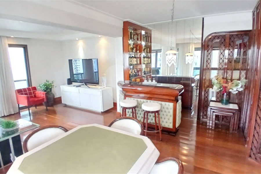 Apartamento à venda com 4 quartos, sendo 2 suítes, em Santana, São Paulo, SP