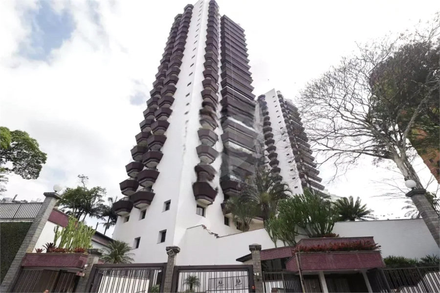 Apartamento à venda com 3 suítes em Santana, São Paulo, SP