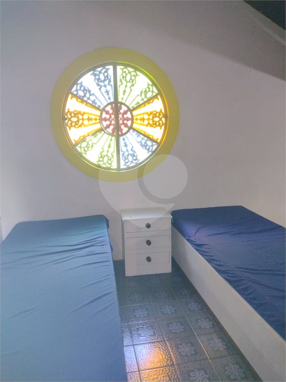 Casa à venda com 4 quartos, sendo 2 suítes,  no condomínio Cinco Lagos, Mairiporã - SP