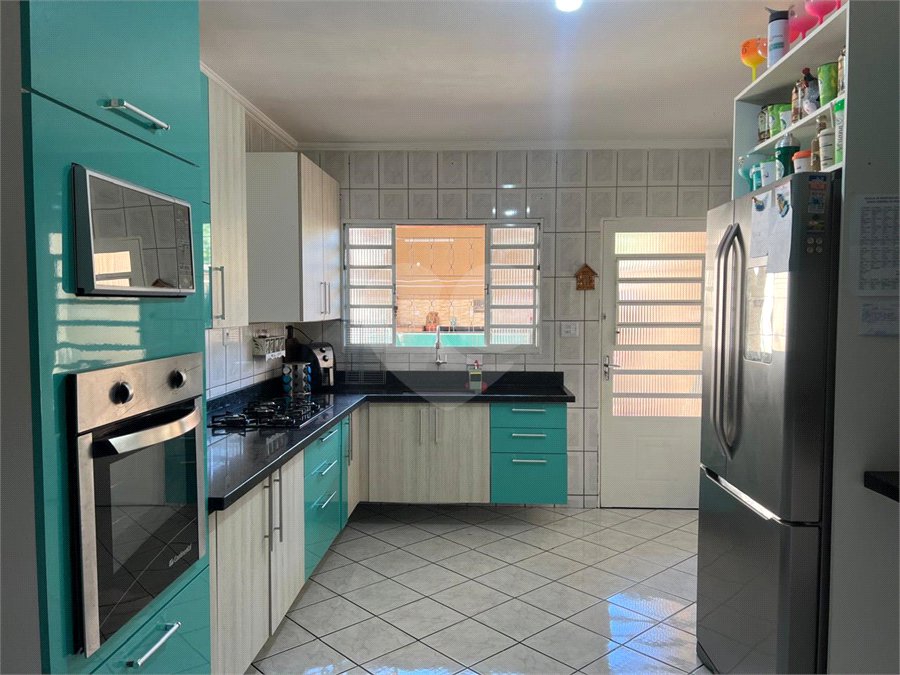 Casa à venda com 3 quartos, sendo 1 suíte,  em Jardim Náutico, Mogi das Cruzes, SP