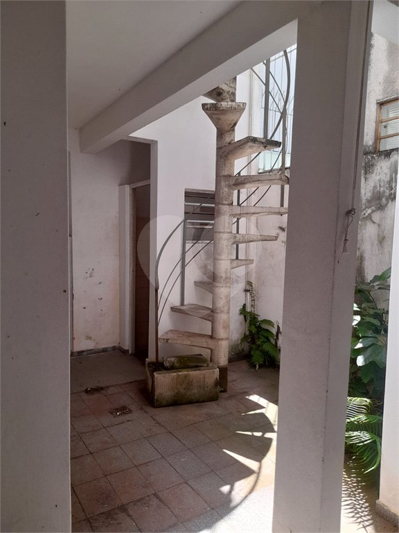 Sobrado à venda com 3 quartos, sendo 1 suíte, em Vila Mariana, São Paulo, SP