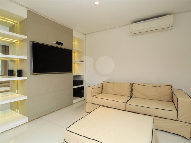 Apartamento à venda com 4 suítes em Alto da Boa Vista, São Paulo, SP