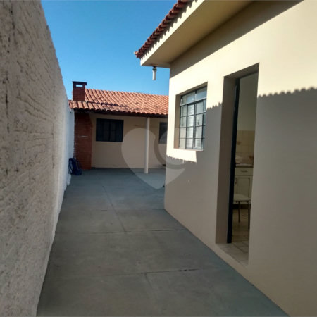 Casa à venda com 3 quartos em Vila Reis, Itapetininga, SP