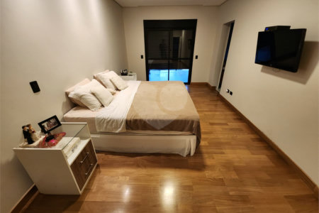 Casa à venda com 4 suítes em Jardim Prudência, São Paulo, SP