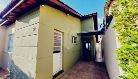 Casa à venda com 2 quartos, sendo 1 suíte,  no condomínio Villa das Palmeiras, Indaiatuba - SP