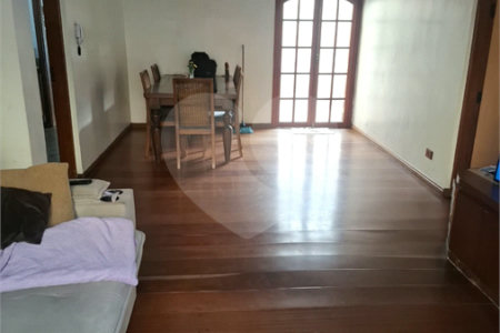 Casa à venda com 3 quartos, sendo 1 suíte,  em Vila Santa Helena, Mogi das Cruzes, SP