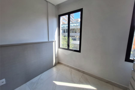 Apartamento à venda com 1 quarto em Jardim das Acácias, São Paulo, SP