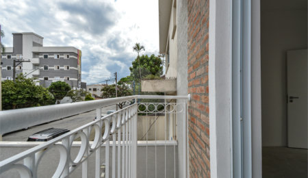 Casa à venda com 2 quartos no condomínio Andrade, São Paulo - SP