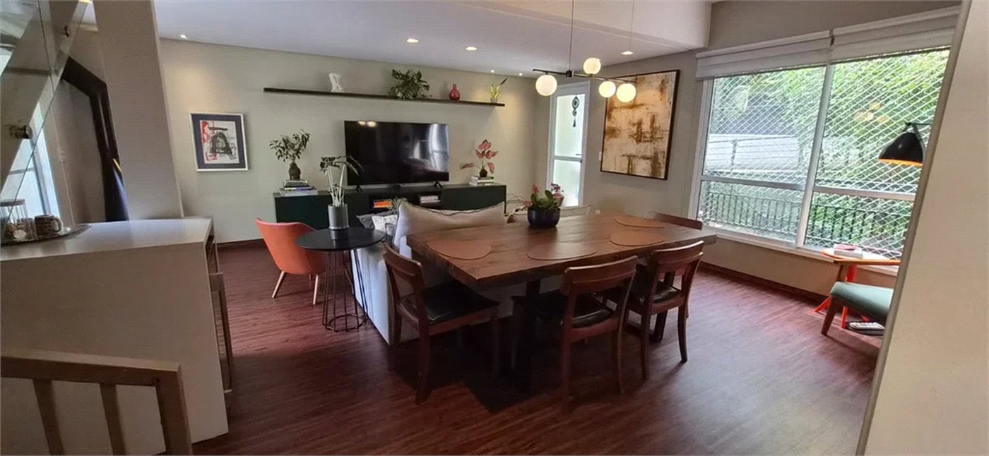 Casa à venda com 3 quartos, sendo 1 suíte,  no condomínio Townhouse Village Morumbi, São Paulo - SP