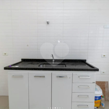 Casa à venda com 2 suítes no condomínio Dos Pássaros, São Paulo - SP