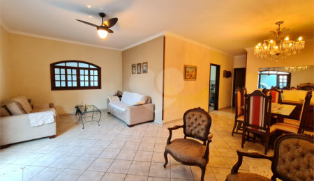 Casa Térrea para alugar com 3 quartos, sendo 1 suíte,  em Chácara Santo Antônio, São Paulo, SP