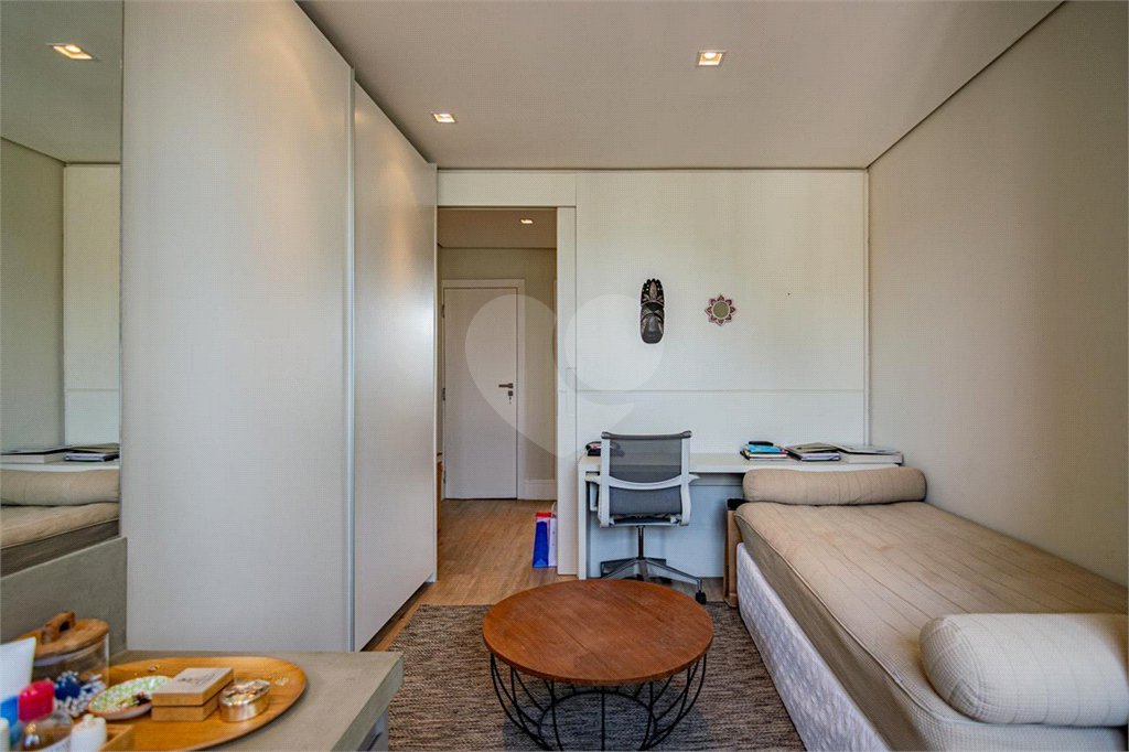 Apartamento à venda com 2 suítes em Jardim Europa, São Paulo, SP