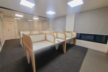 Sala comercial mobiliada para locação na Vila Olímpia