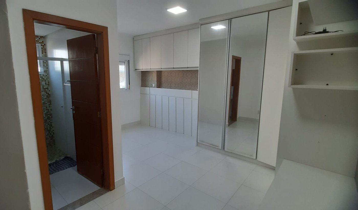 🏖️ BELO APARTAMENTO NO CORAÇÃO DA VILA CAIÇARA – PERTINHO DA PRAIA!