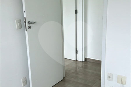 Apartamento com 40m², 2 quartos, para locação no Cambuci
