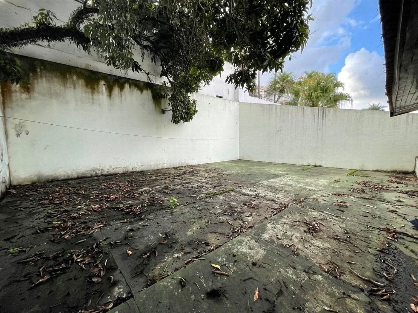 Sobrado à venda com 4 quartos, sendo 1 suíte, em Vila Inah, São Paulo, SP