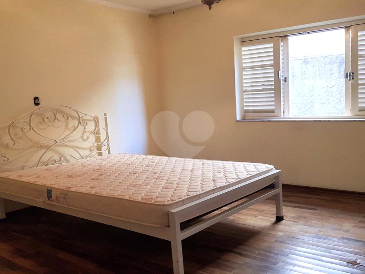 Casa à venda com 2 quartos no Centro, Vinhedo, SP