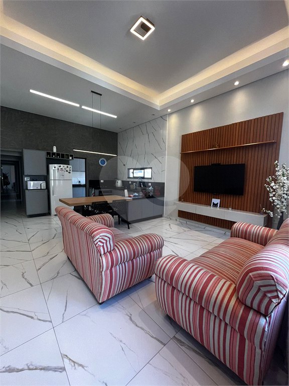 Casa Térrea à venda com 3 suítes em Jardim dos Pinheiros, Atibaia, SP