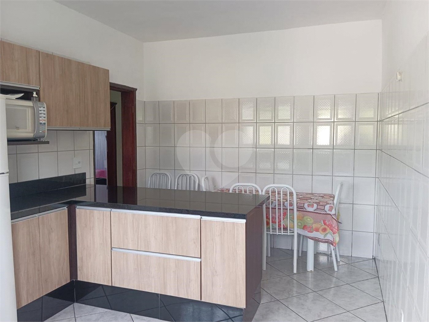 Casa à venda com 4 quartos, sendo 1 suíte,  no Centro, Salesópolis, SP